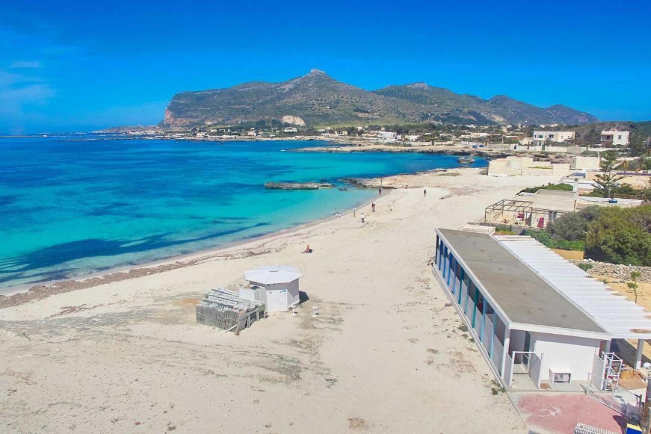 Bed and Breakfast Stabilimento Lido Burrone à Favignana Extérieur photo