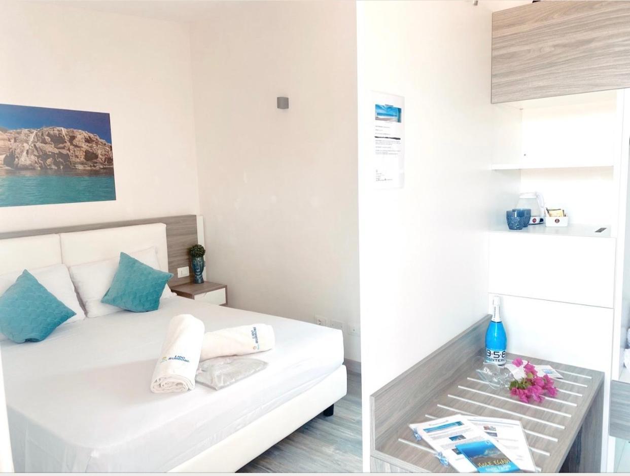 Bed and Breakfast Stabilimento Lido Burrone à Favignana Extérieur photo